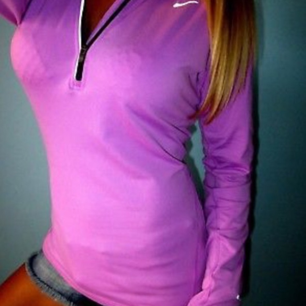 Nike running top